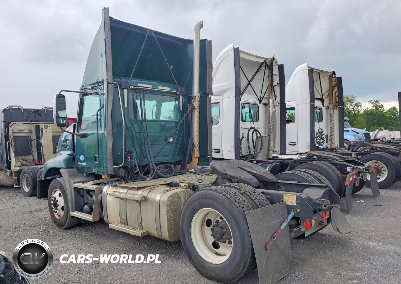 2017 Mack Cxu612 Semi Truck VIN:1M1AW01X7HM009622 - 2