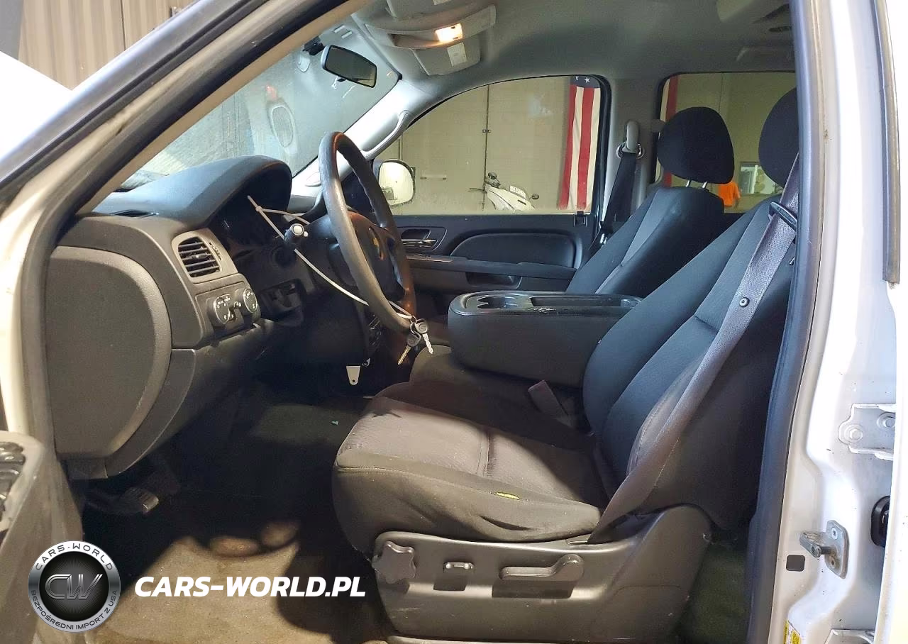 2010 Chevrolet Tahoe K1500 Ls VIN:1GNUKAE01AR271132 - 7