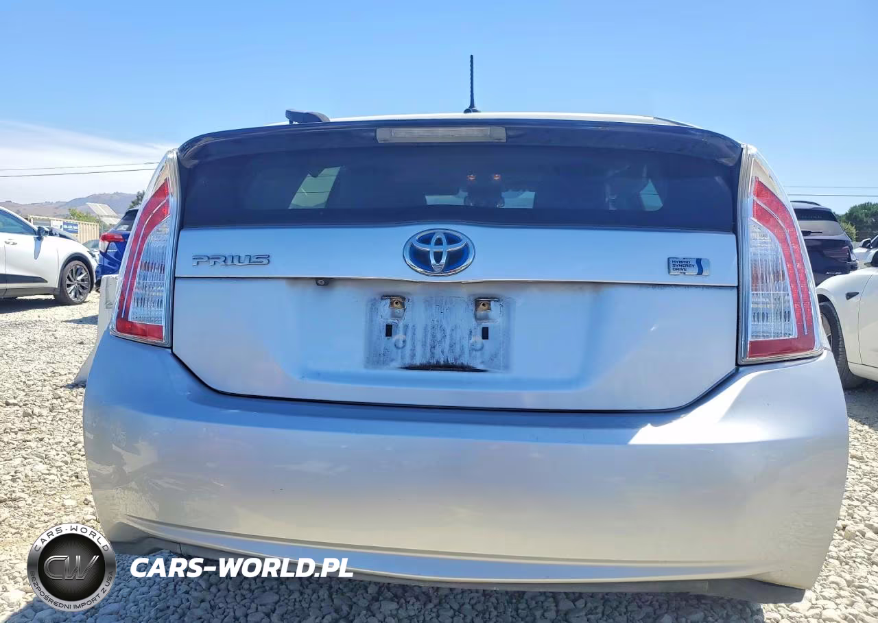 2012 Toyota Prius Three VIN:JTDKN3DU6C1612971 - 6