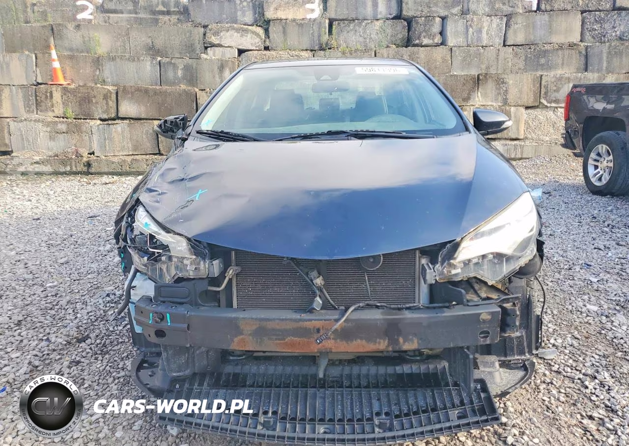 2017 Toyota Corolla Se VIN:2T1BURHEXHC922665 - 5