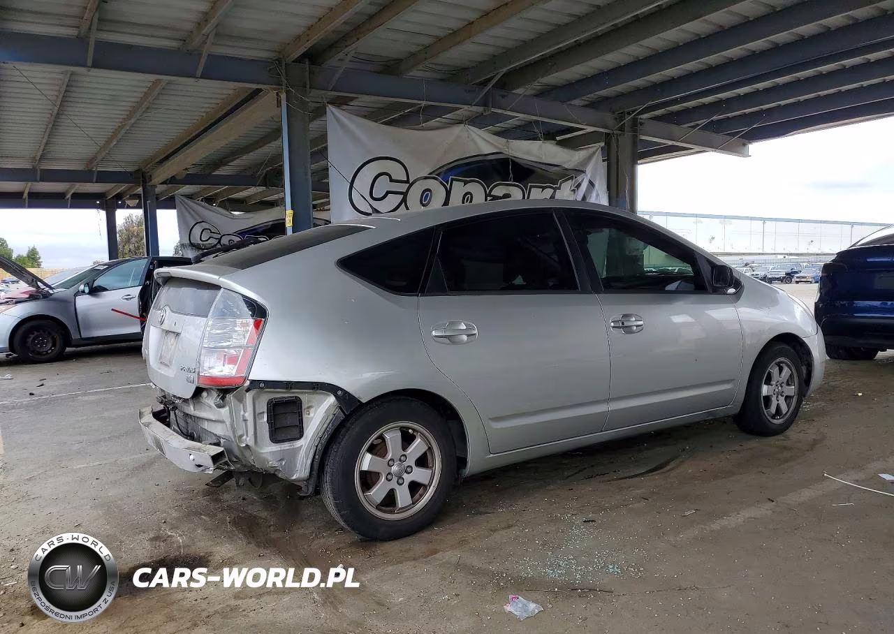 2004 Toyota Prius Base VIN:JTDKB20UX40040867 - 3