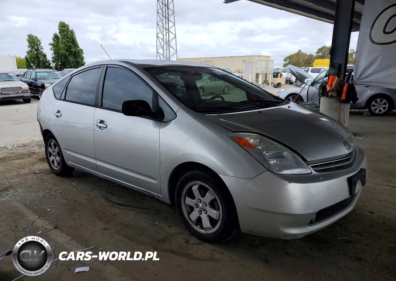 2004 Toyota Prius Base VIN:JTDKB20UX40040867 - 4