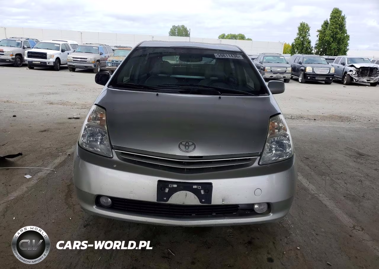 2004 Toyota Prius Base VIN:JTDKB20UX40040867 - 5