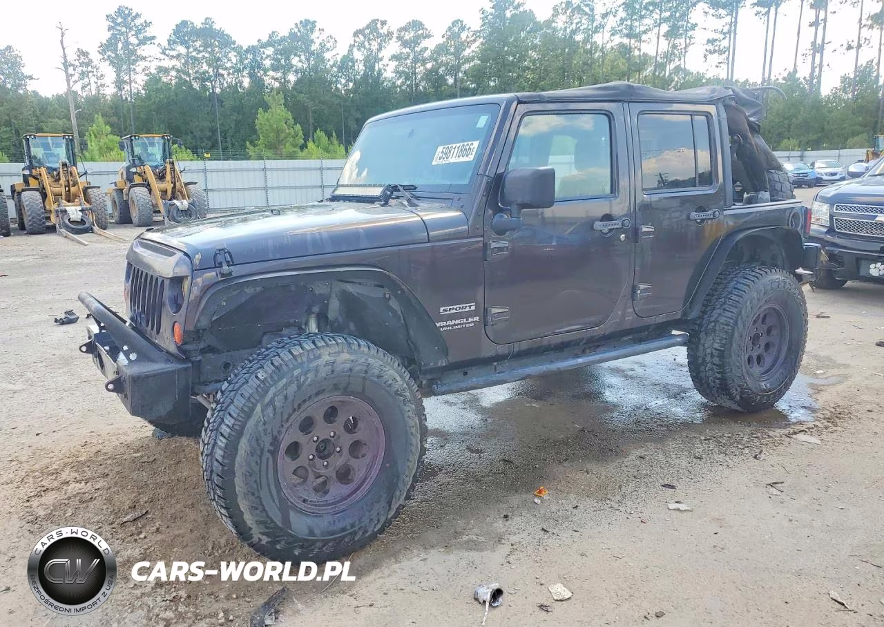 2013 Jeep Wrangler Unlimited Sport – zdjęcie 1 z 13