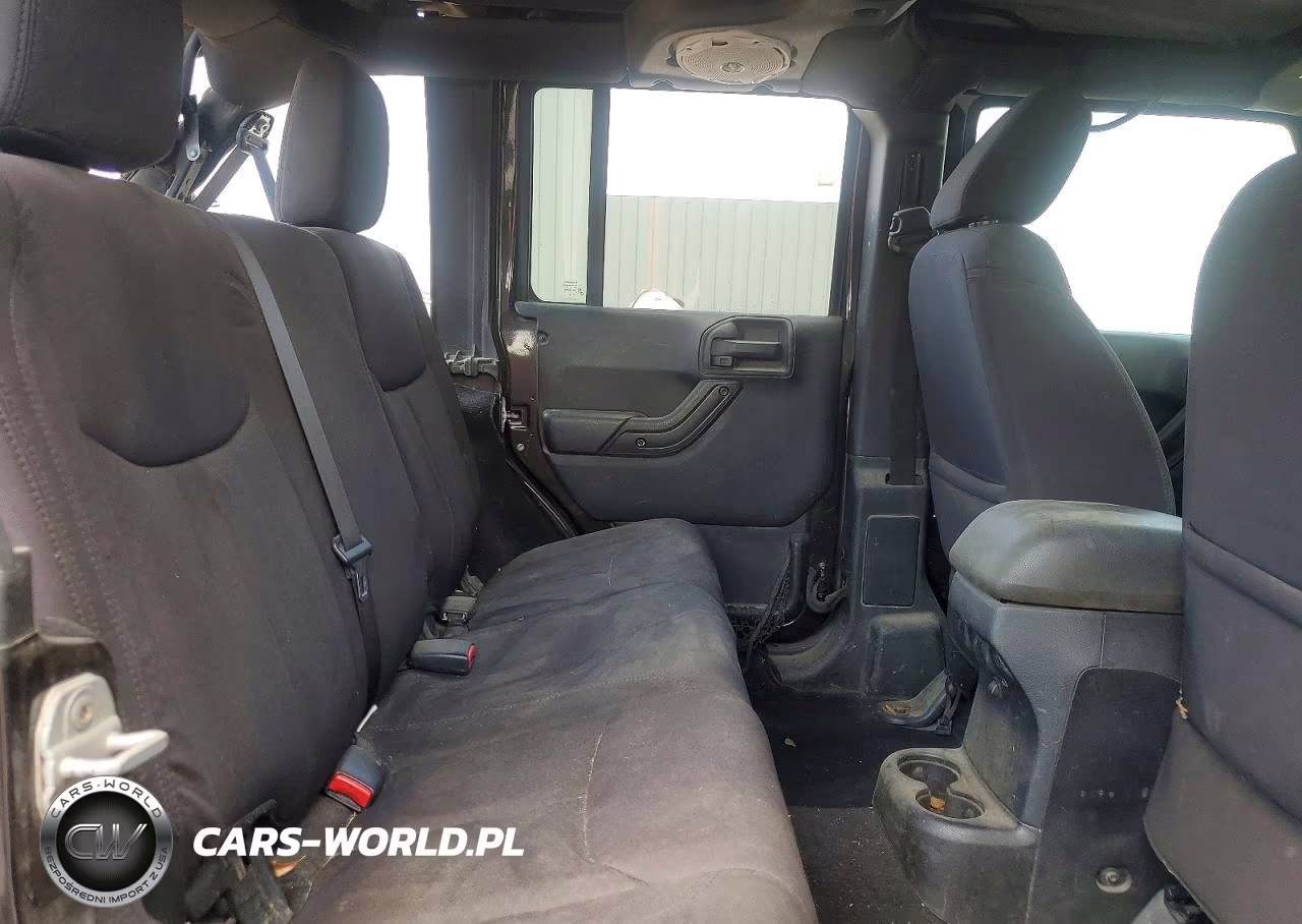 2013 Jeep Wrangler Unlimited Sport VIN:1C4BJWDG8DL654829 - 11