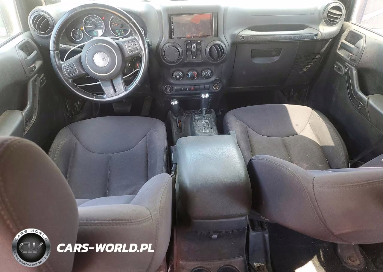 2013 Jeep Wrangler Unlimited Sport VIN:1C4BJWDG8DL654829 - 8