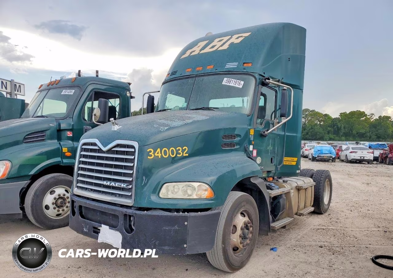 2015 Mack Cxu612 Semi Truck VIN:1M1AW01X3FM006956 - 2