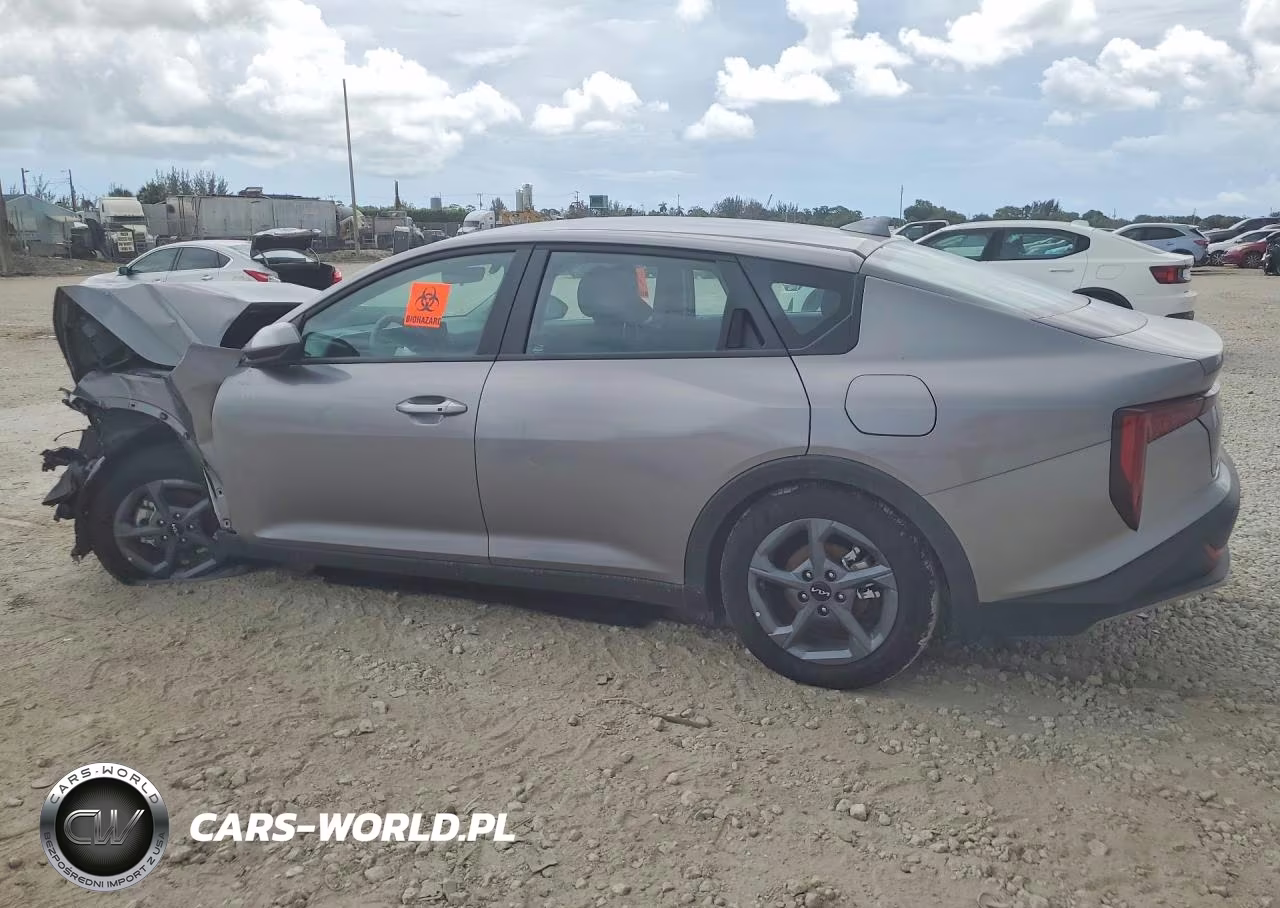 2025 Kia K4 Lx VIN:3KPFT4DE5SE186353 - 2
