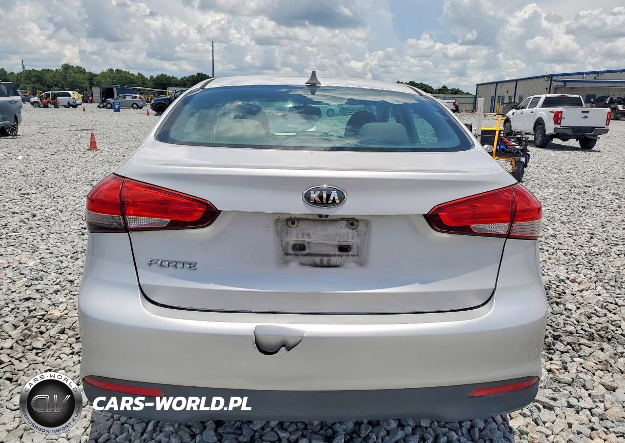 2018 Kia Forte Lx VIN:3KPFK4A76JE269409 - 6
