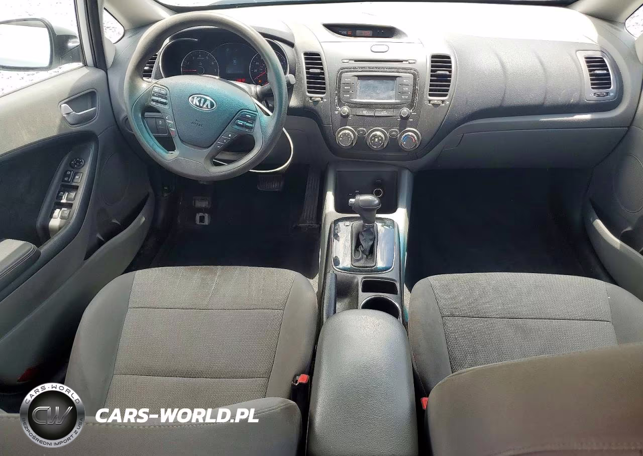 2018 Kia Forte Lx VIN:3KPFK4A76JE269409 - 8