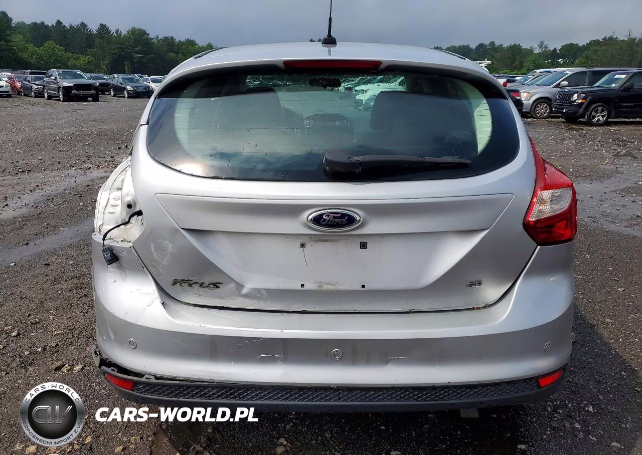 2014 Ford Focus Se VIN:1FADP3K26EL270925 - 6
