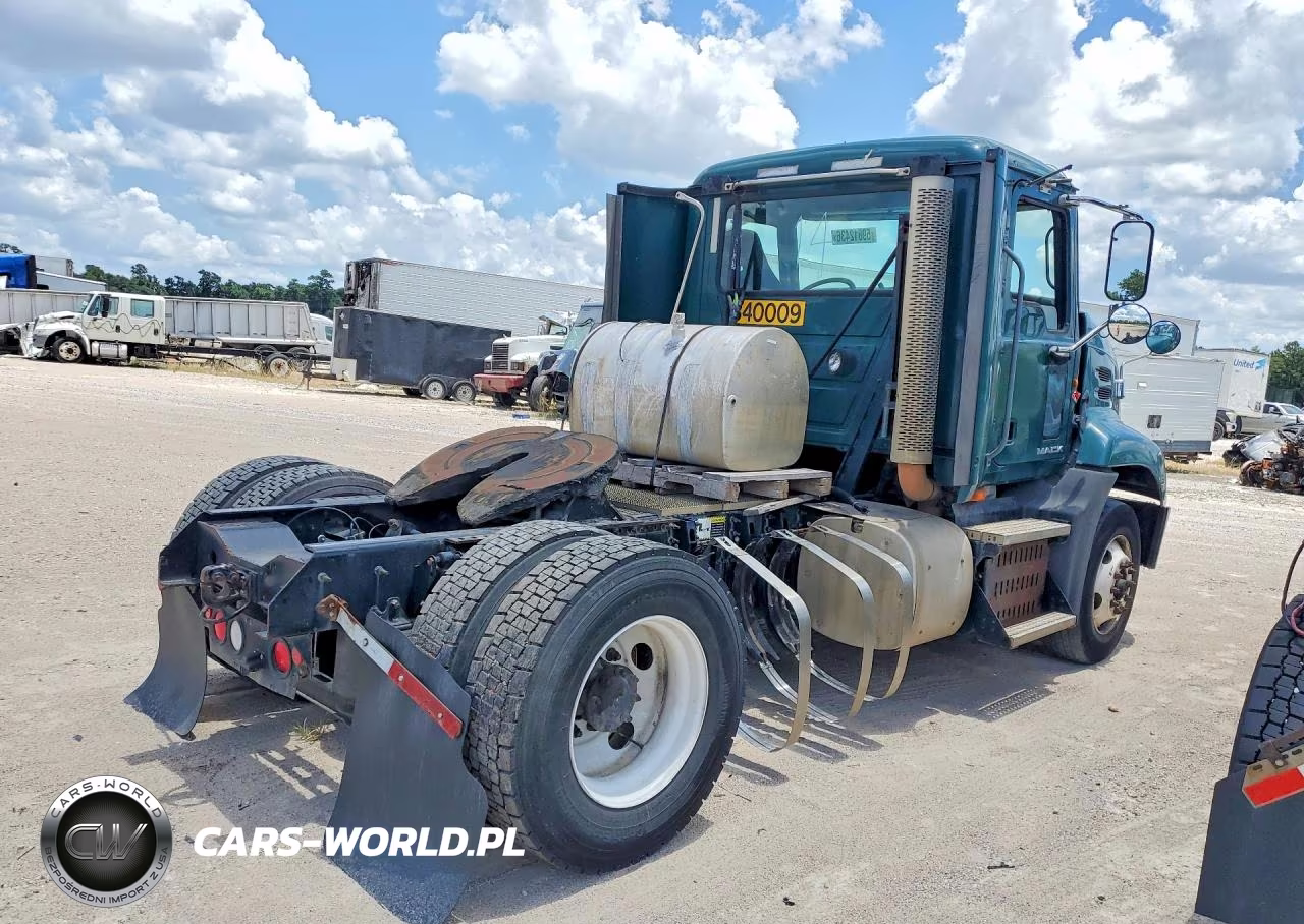 2015 Mack Cxu612 Semi Truck VIN:1M1AW01X2FM006933 - 3