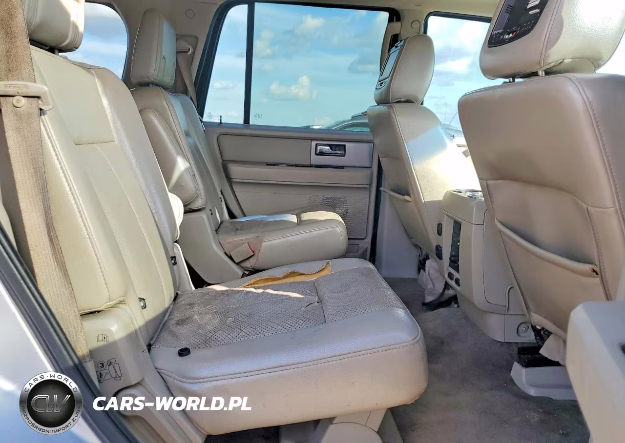 2012 Ford Expedition Limited VIN:1FMJU1K51CEF12604 - 10