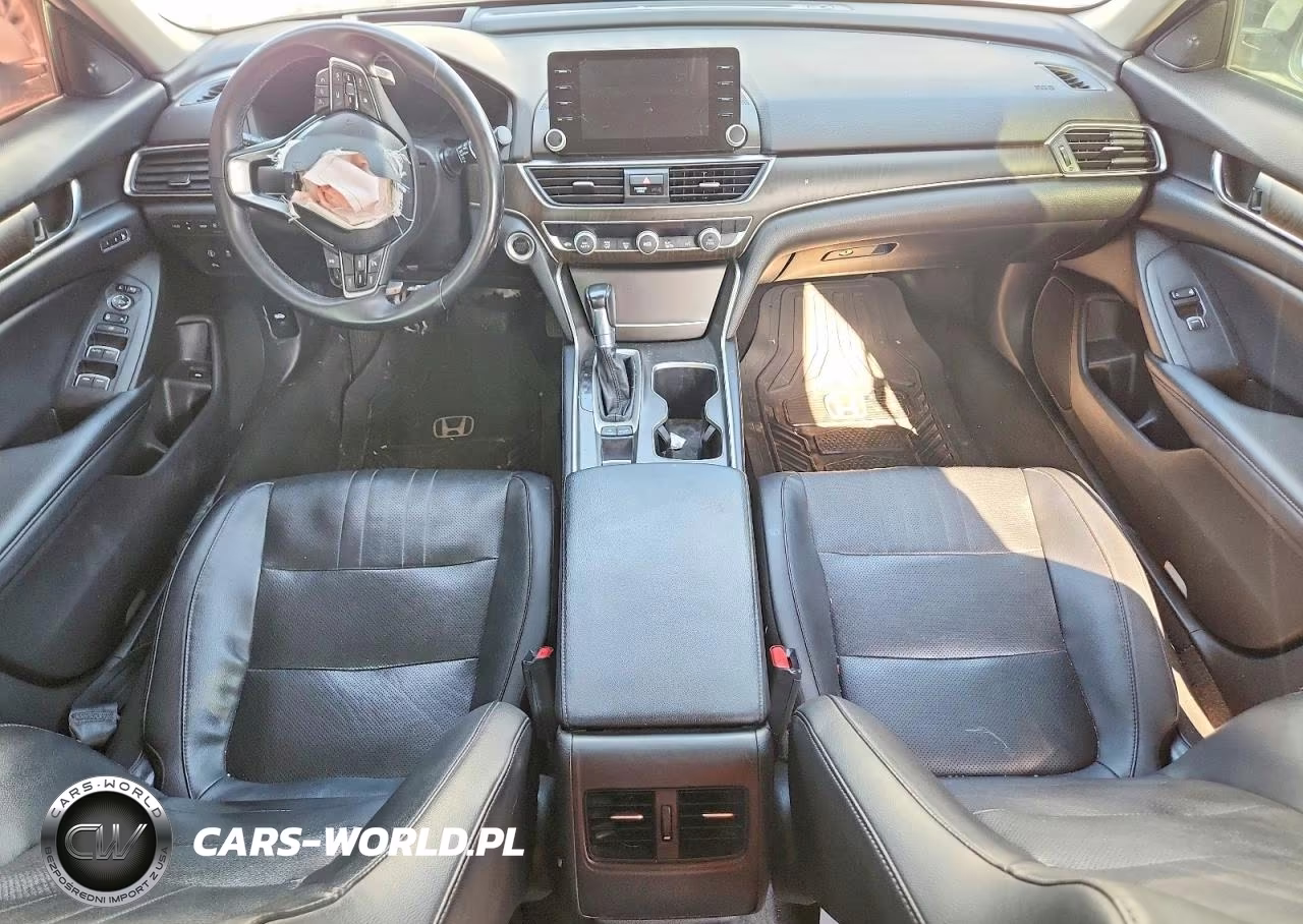 2018 Honda Accord Touring VIN:1HGCV1F9XJA175783 - 8