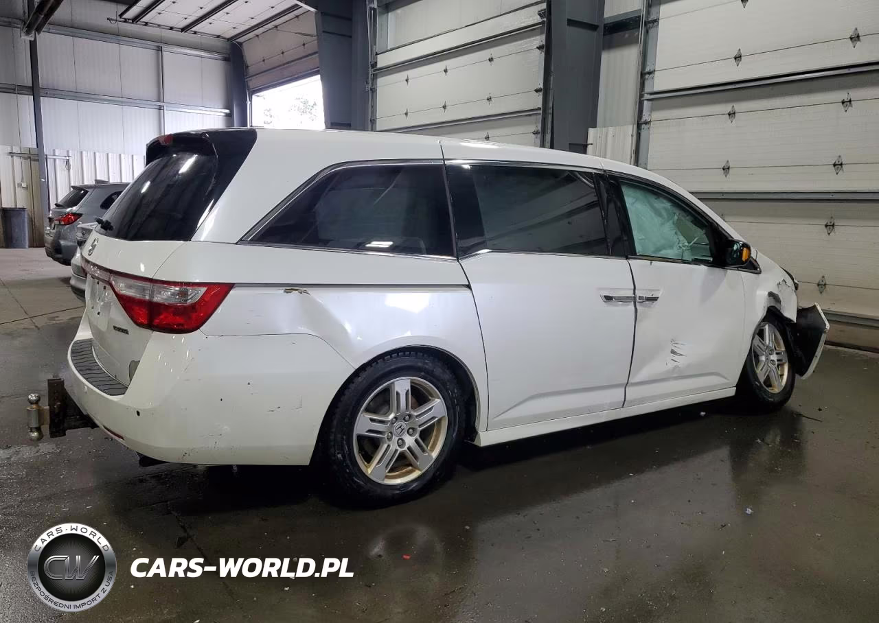 2012 Honda Odyssey Touring VIN:5FNRL5H90CB121907 - 3