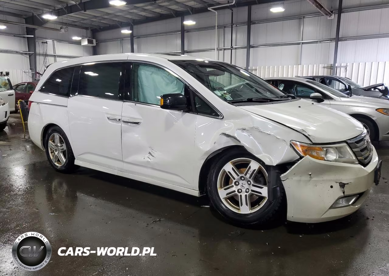 2012 Honda Odyssey Touring VIN:5FNRL5H90CB121907 - 4