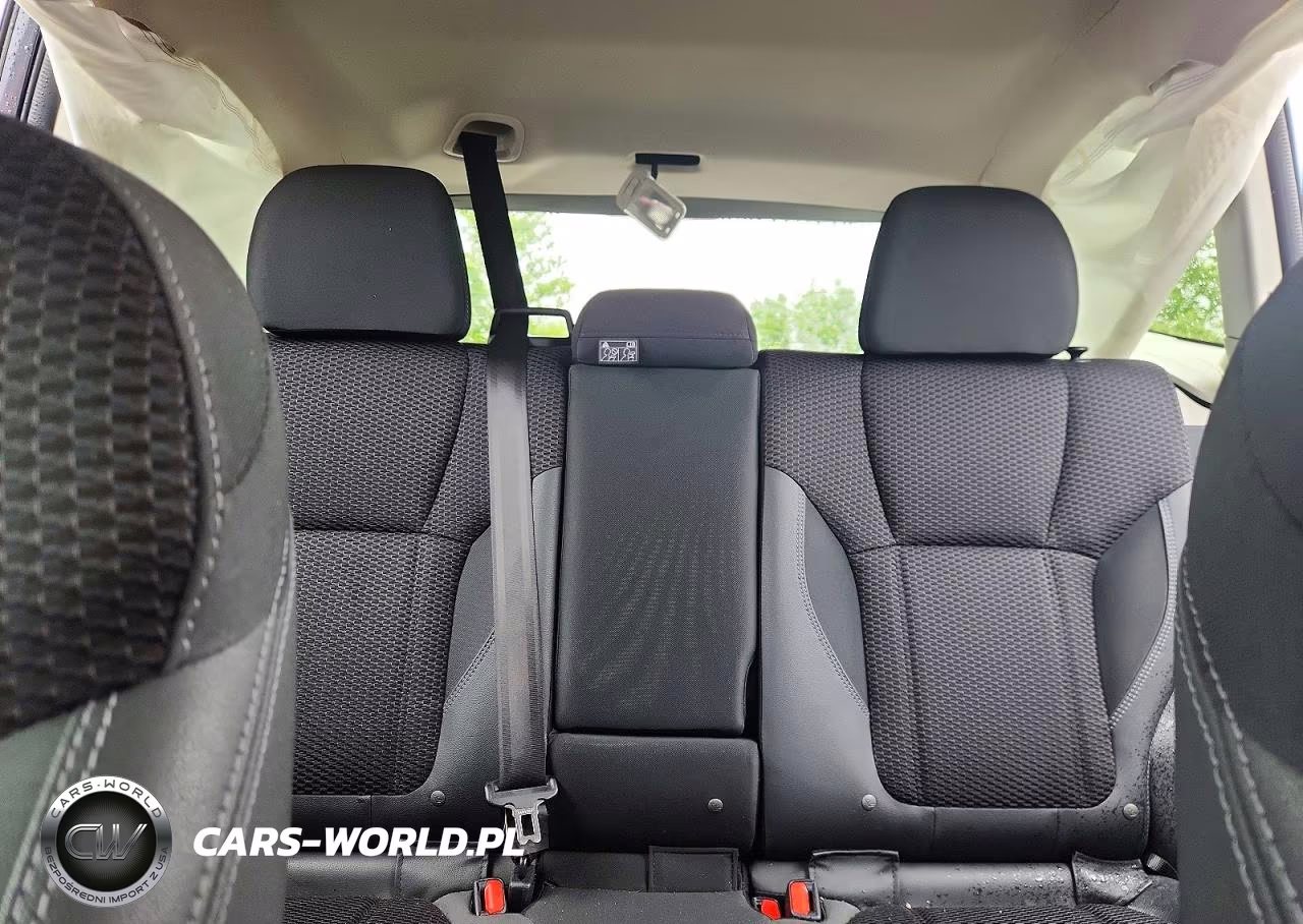 2019 Subaru Forester Premium VIN:JF2SKAGC4KH567892 - 10