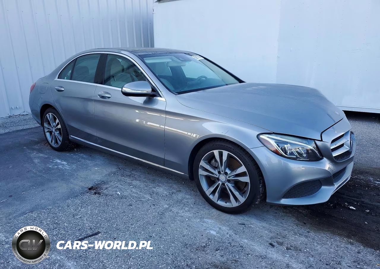 2015 Mercedes-Benz C 300 VIN:55SWF4JB2FU070401 - 4