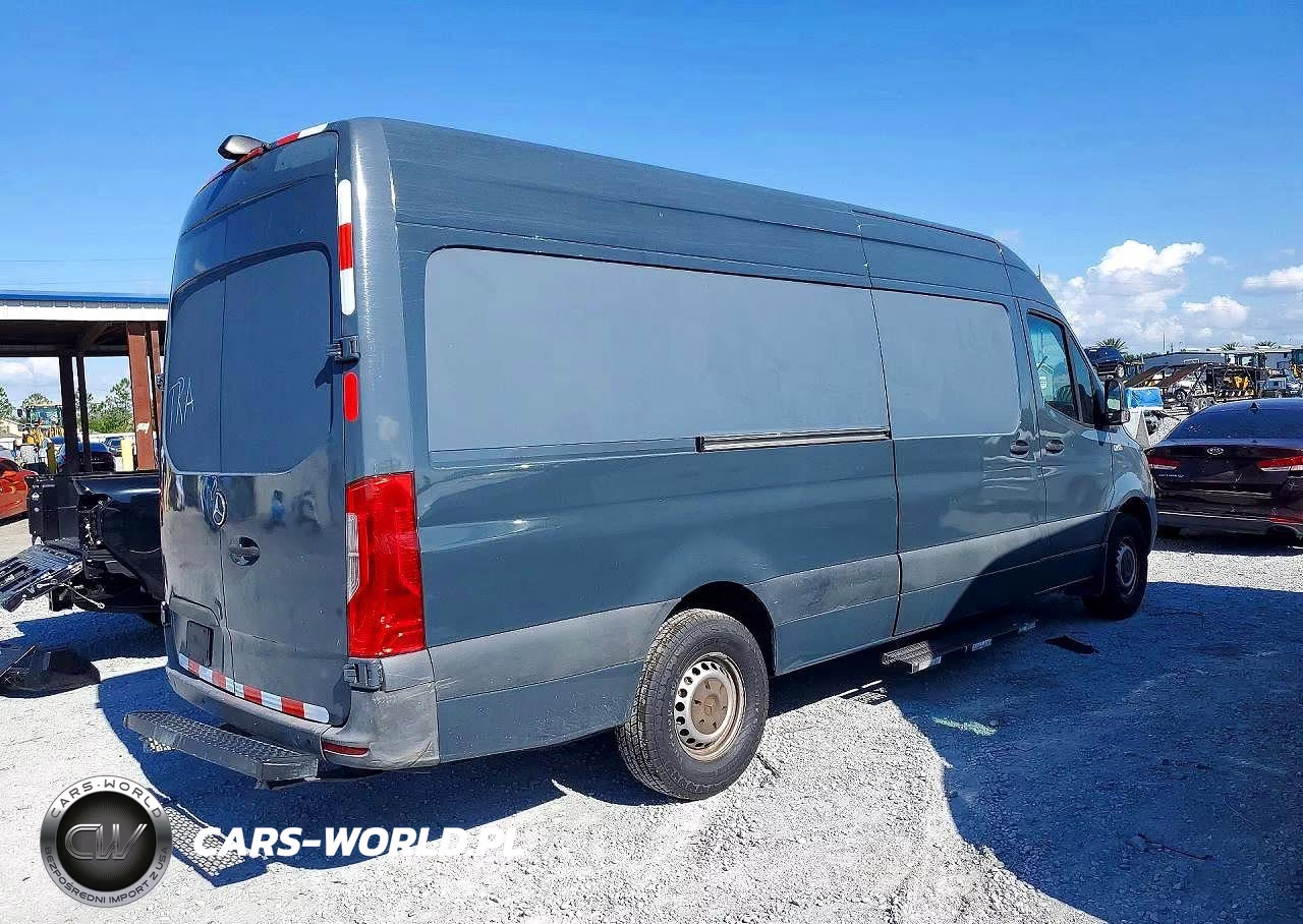 2019 Mercedes Benz Sprinter 2500 VIN:WD4PF1CD9KP137715 - 3