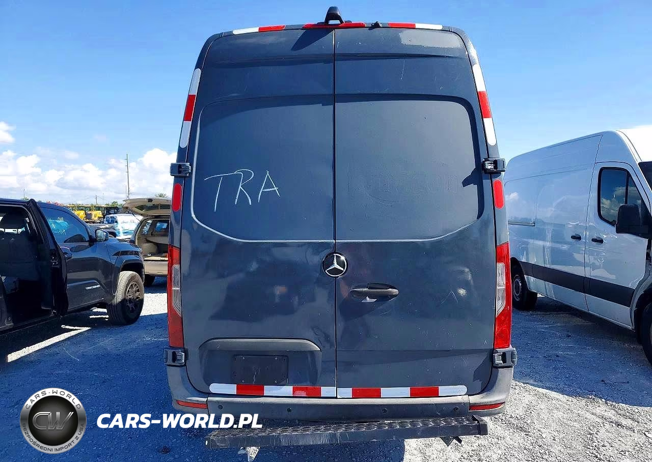 2019 Mercedes Benz Sprinter 2500 VIN:WD4PF1CD9KP137715 - 6