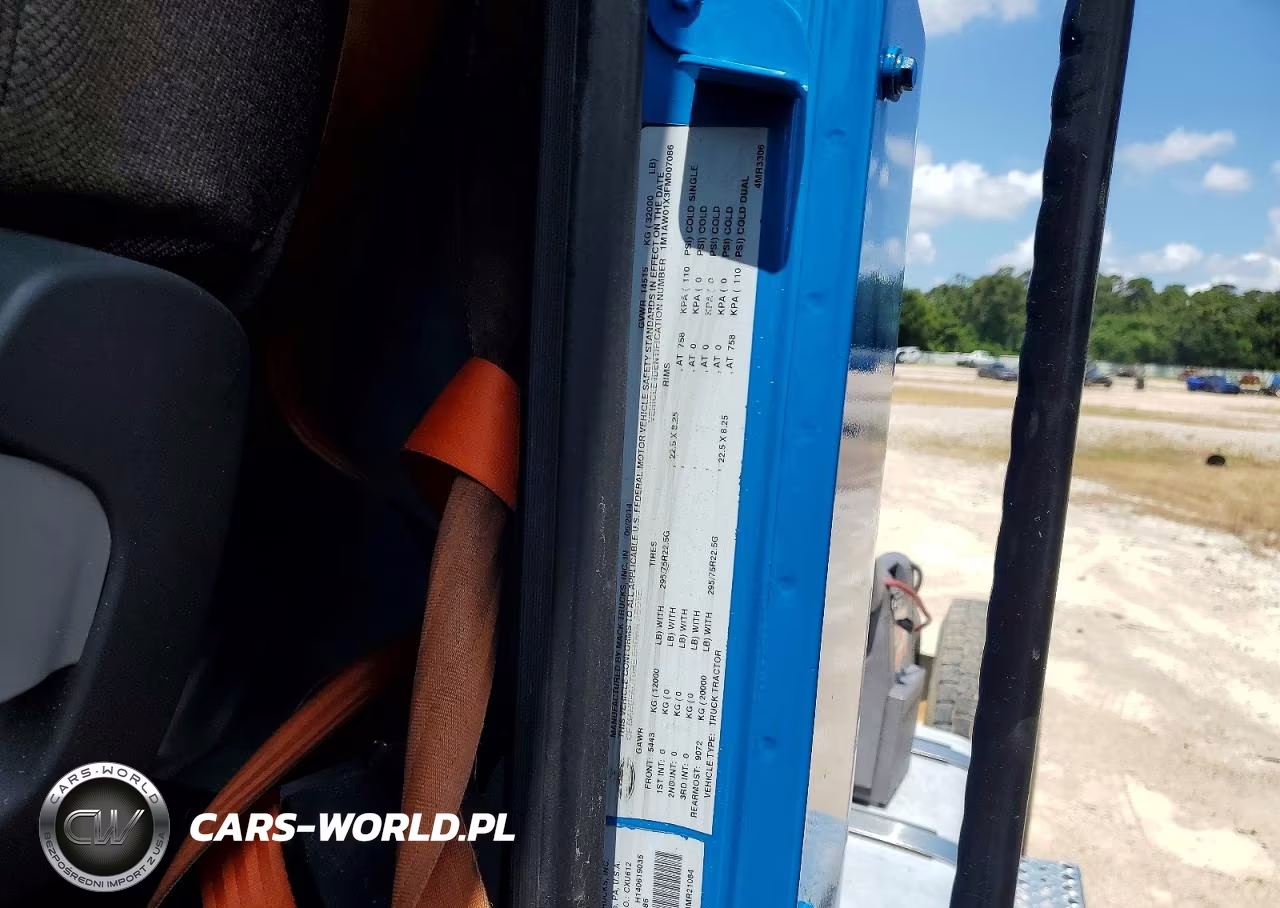 2015 Mack Cxu612 Semi Truck VIN:1M1AW01X3FM007086 - 12