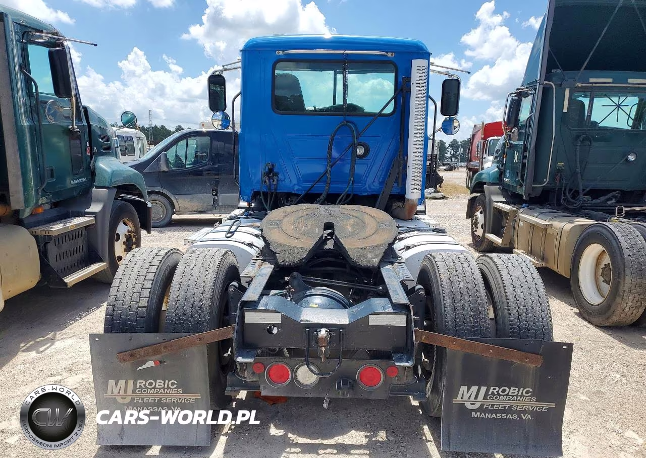 2015 Mack Cxu612 Semi Truck VIN:1M1AW01X3FM007086 - 6