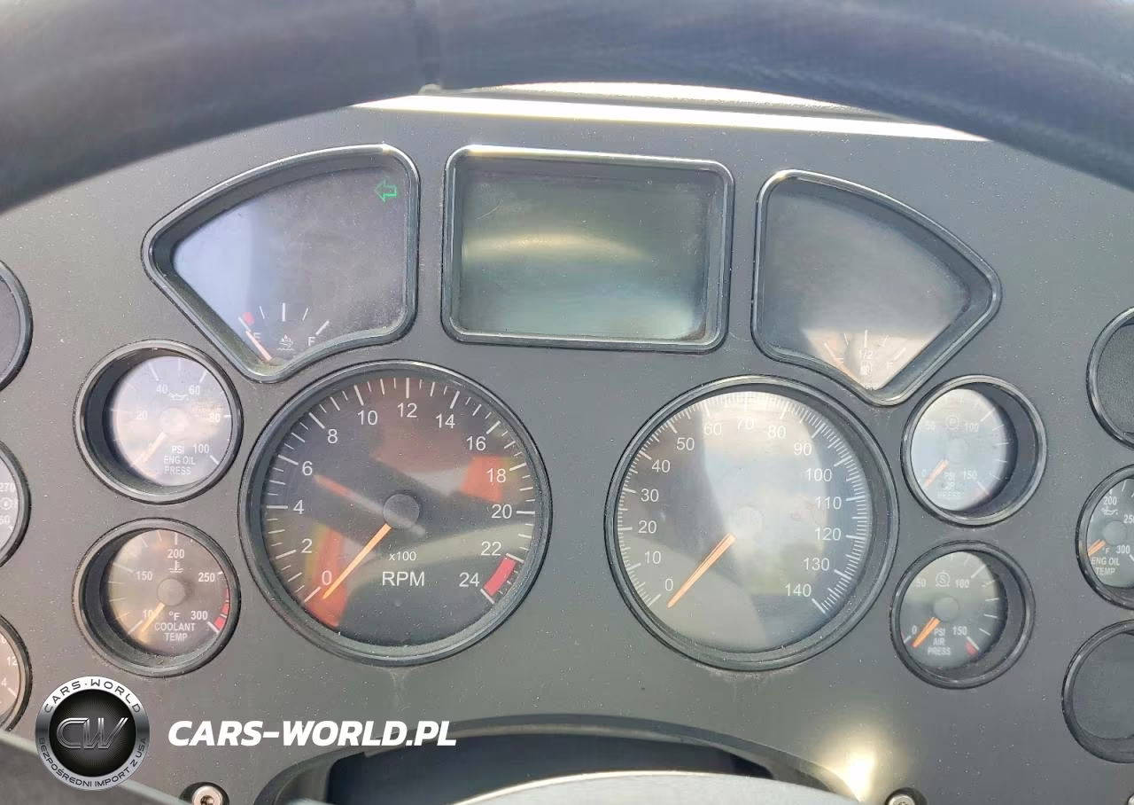 2015 Mack Cxu612 Semi Truck VIN:1M1AW01X3FM007086 - 9