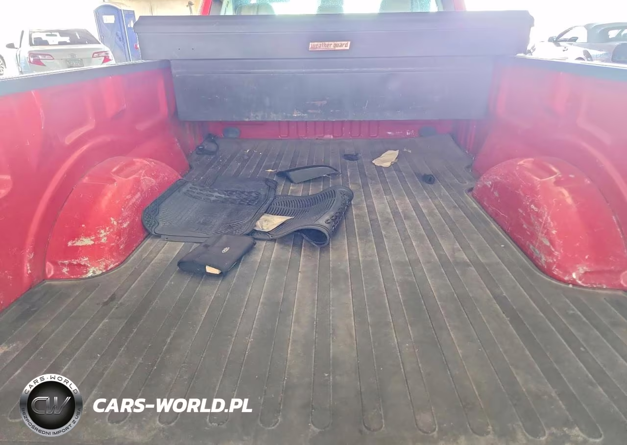 2016 Ford F150 VIN:1FTMF1CP1GKE86721 - 10