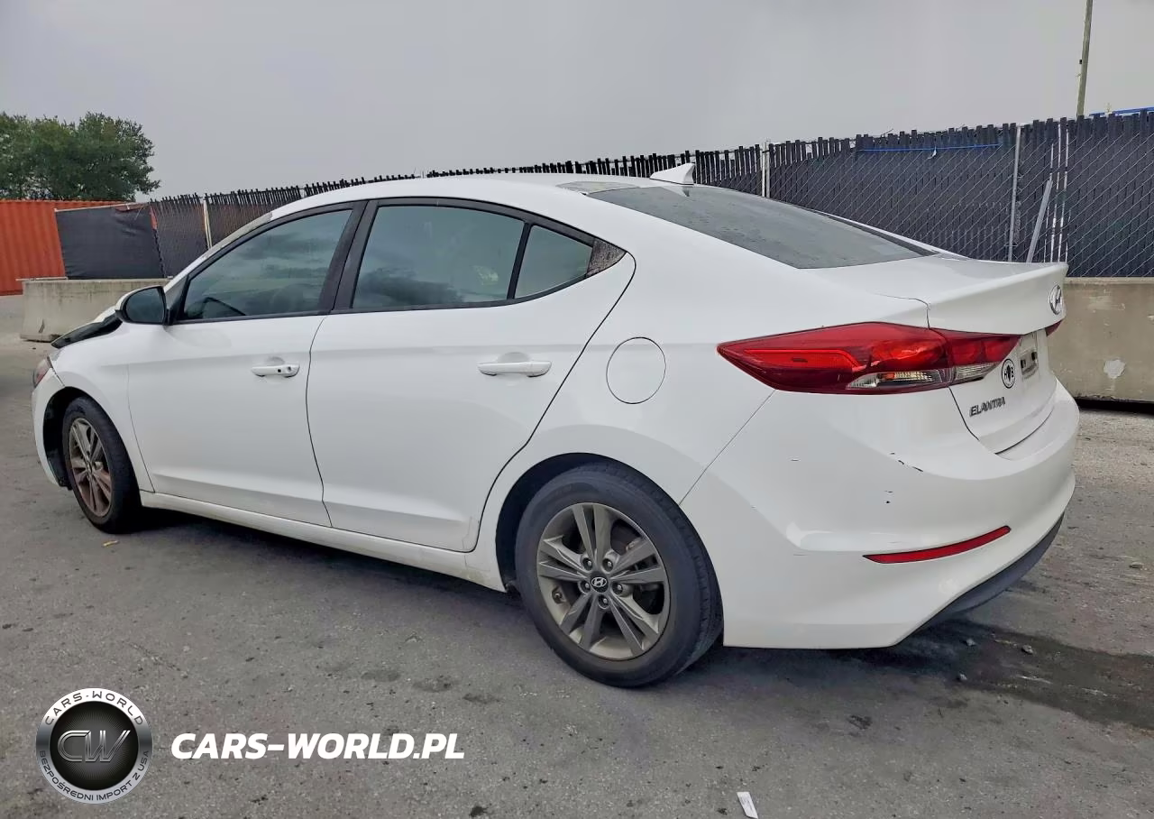 2018 Hyundai Elantra Value Edition VIN:5NPD84LF6JH275121 - 2