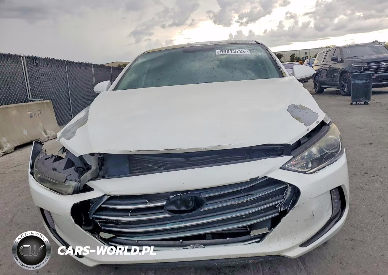 2018 Hyundai Elantra Value Edition VIN:5NPD84LF6JH275121 - 5
