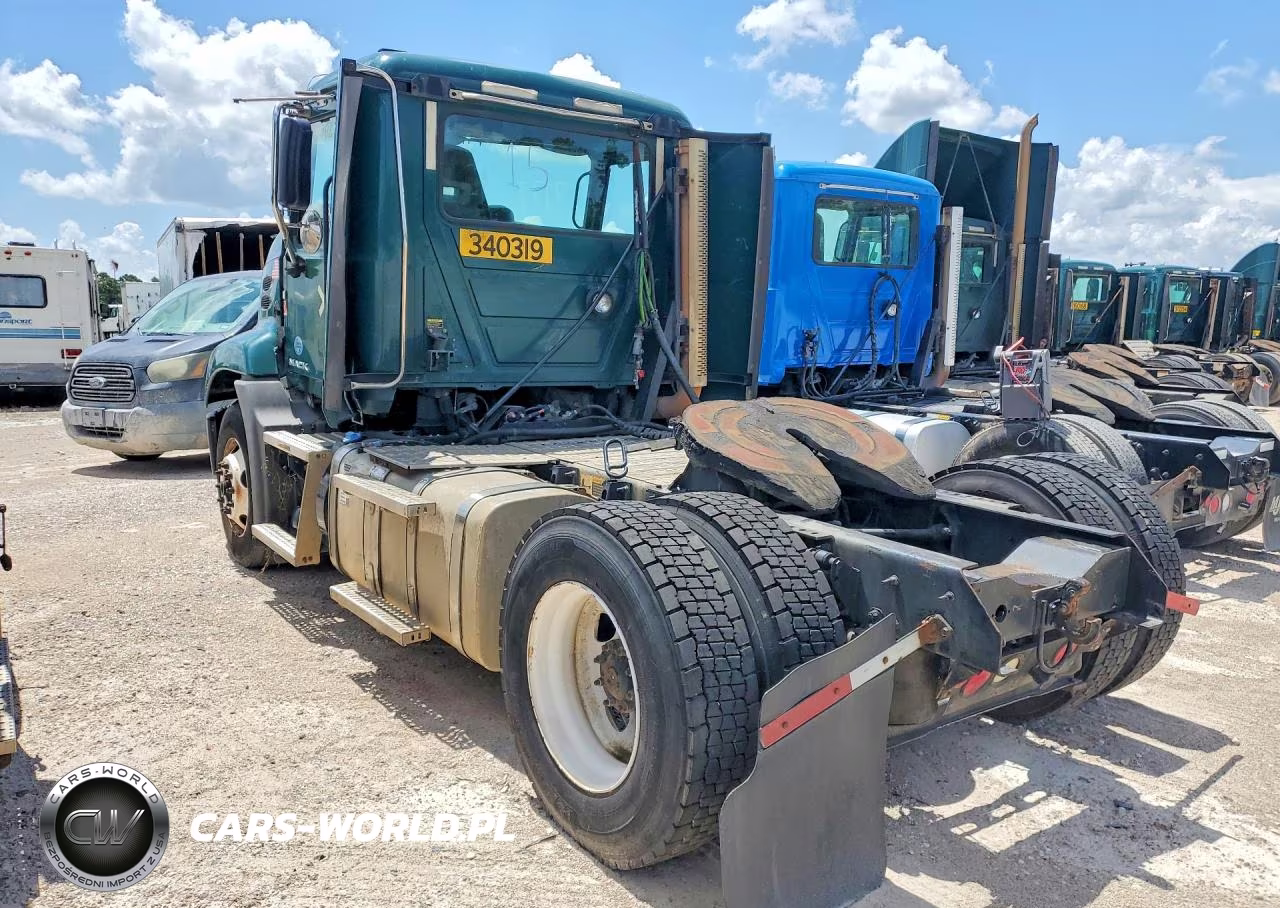 2015 Mack Cxu612 Semi Truck VIN:1M1AW01X6FM007177 - 2