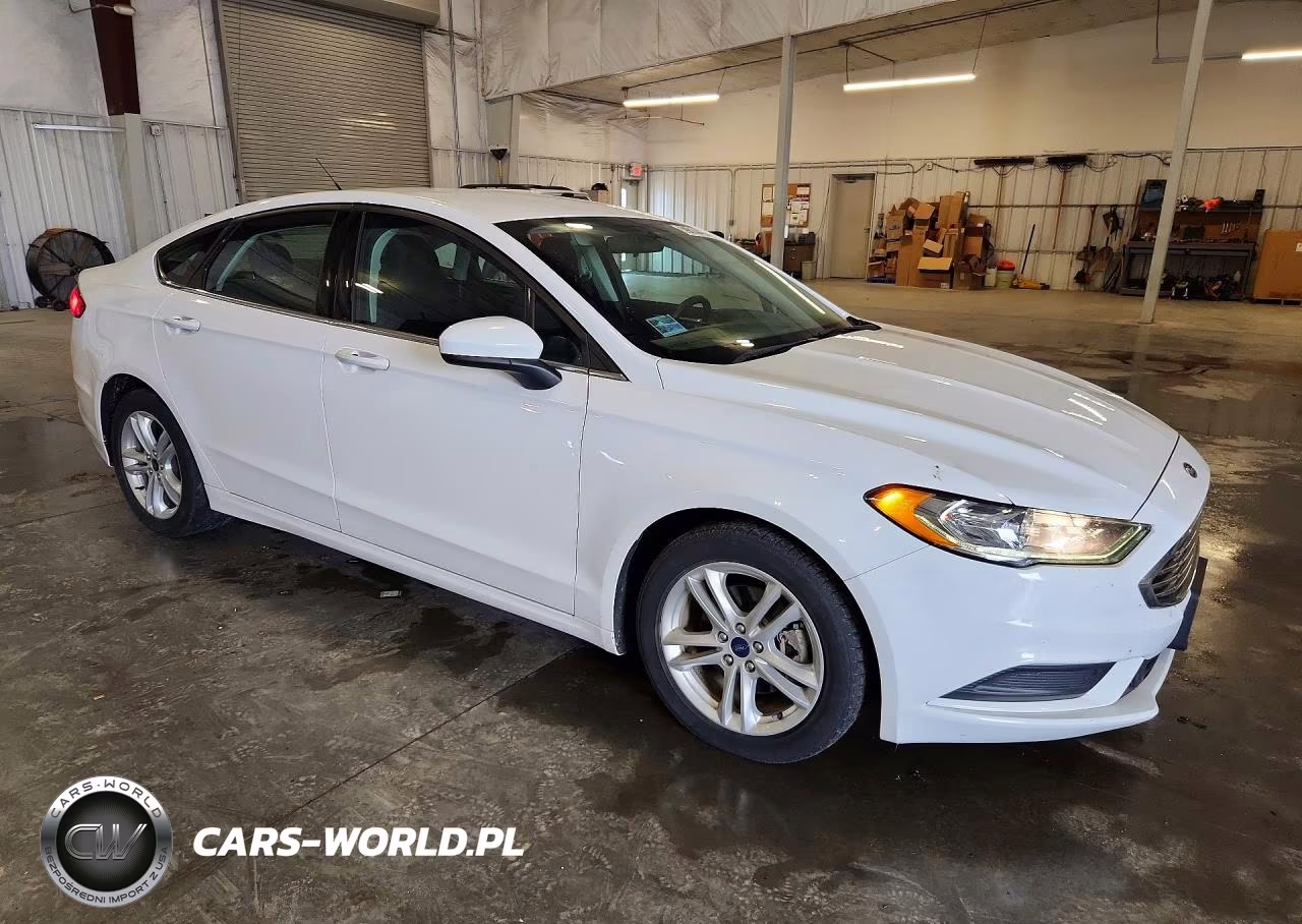 2018 Ford Fusion Se VIN:3FA6P0H75JR184690 - 4