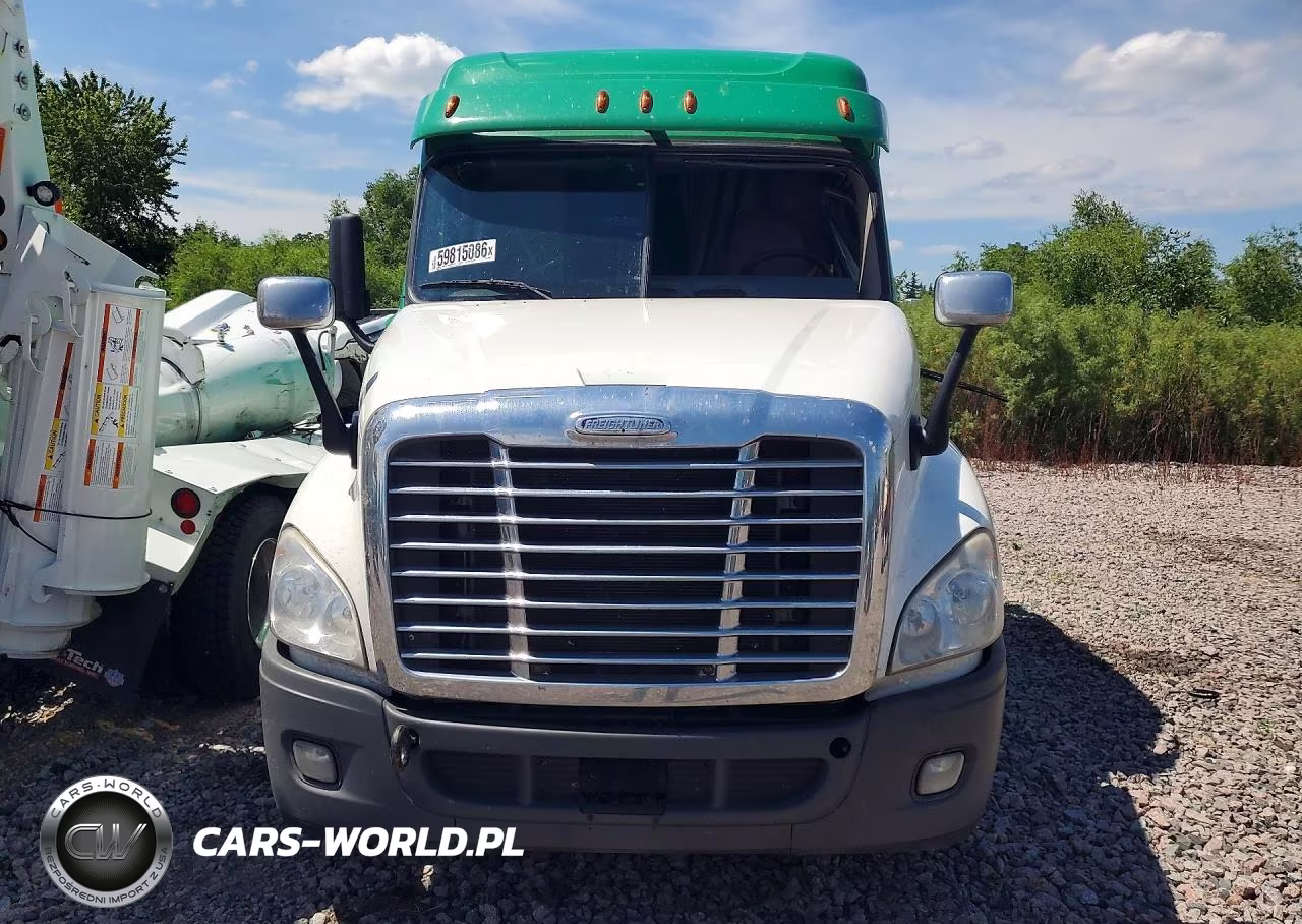 2018 Freightliner Cascadia 125 Semi Truck VIN:1FUJGLDR3JLJY7933 - 5