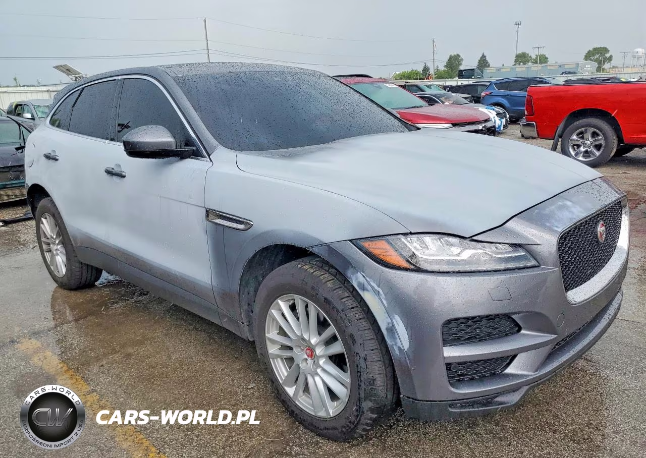 2017 Jaguar F-Pace Prestige VIN:SADCK2BVXHA059885 - 4