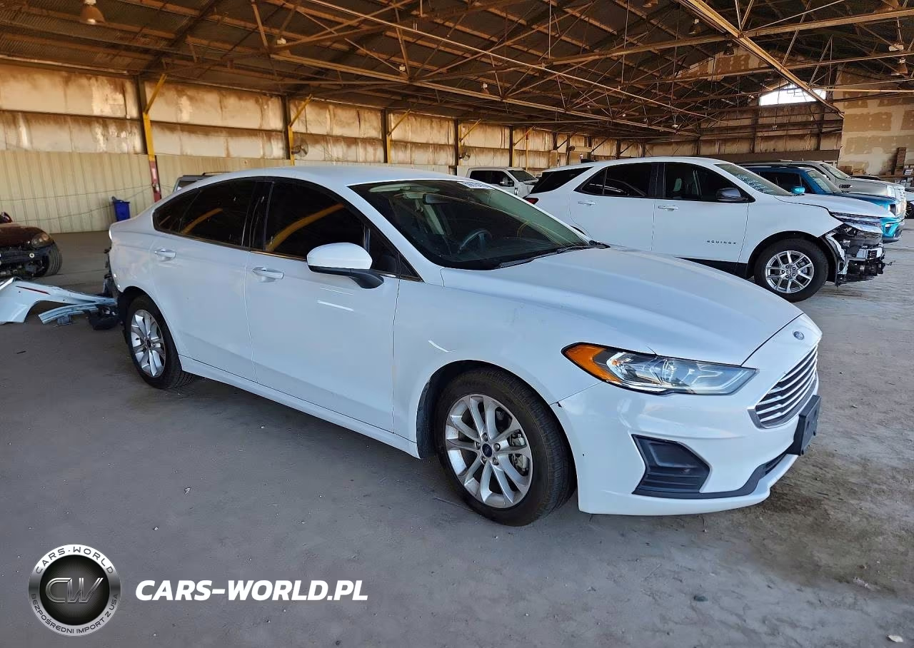 2020 Ford Fusion Se VIN:3FA6P0H75LR129143 - 4