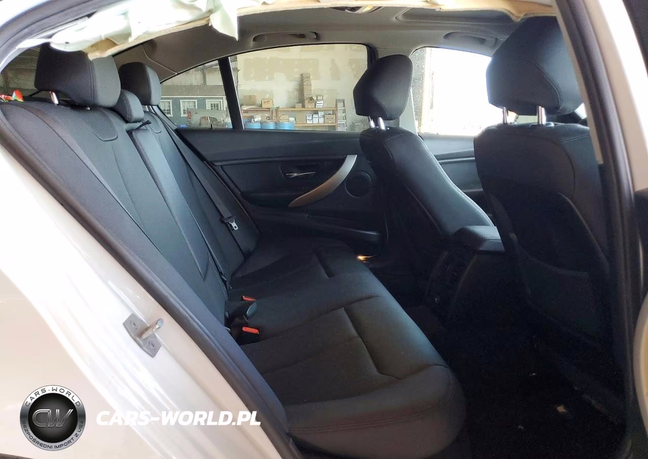 2018 BMW 320 I VIN:WBA8E1G56JNT72553 - 10