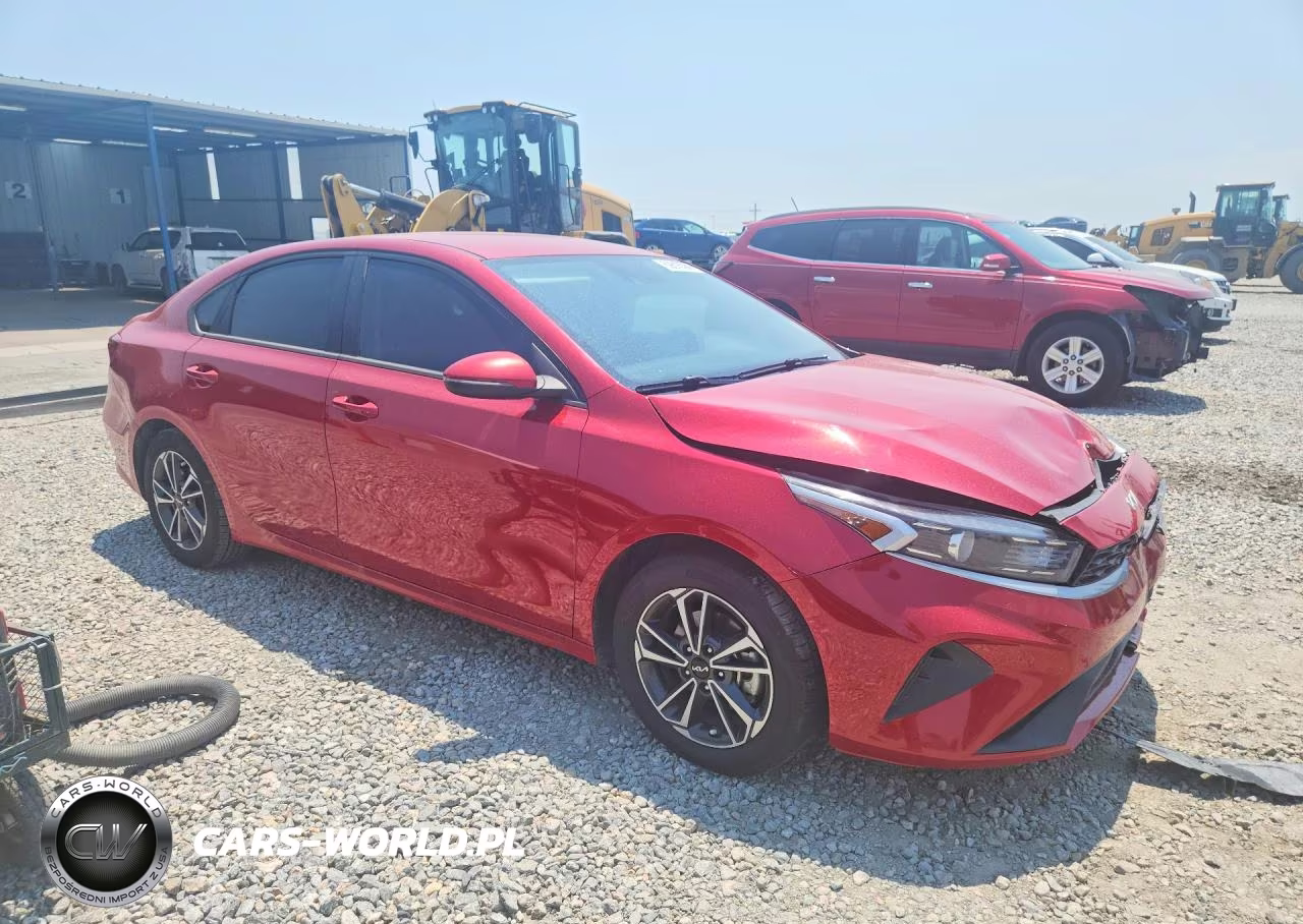 2022 Kia Forte Lxs VIN:3KPF24AD0NE428176 - 4