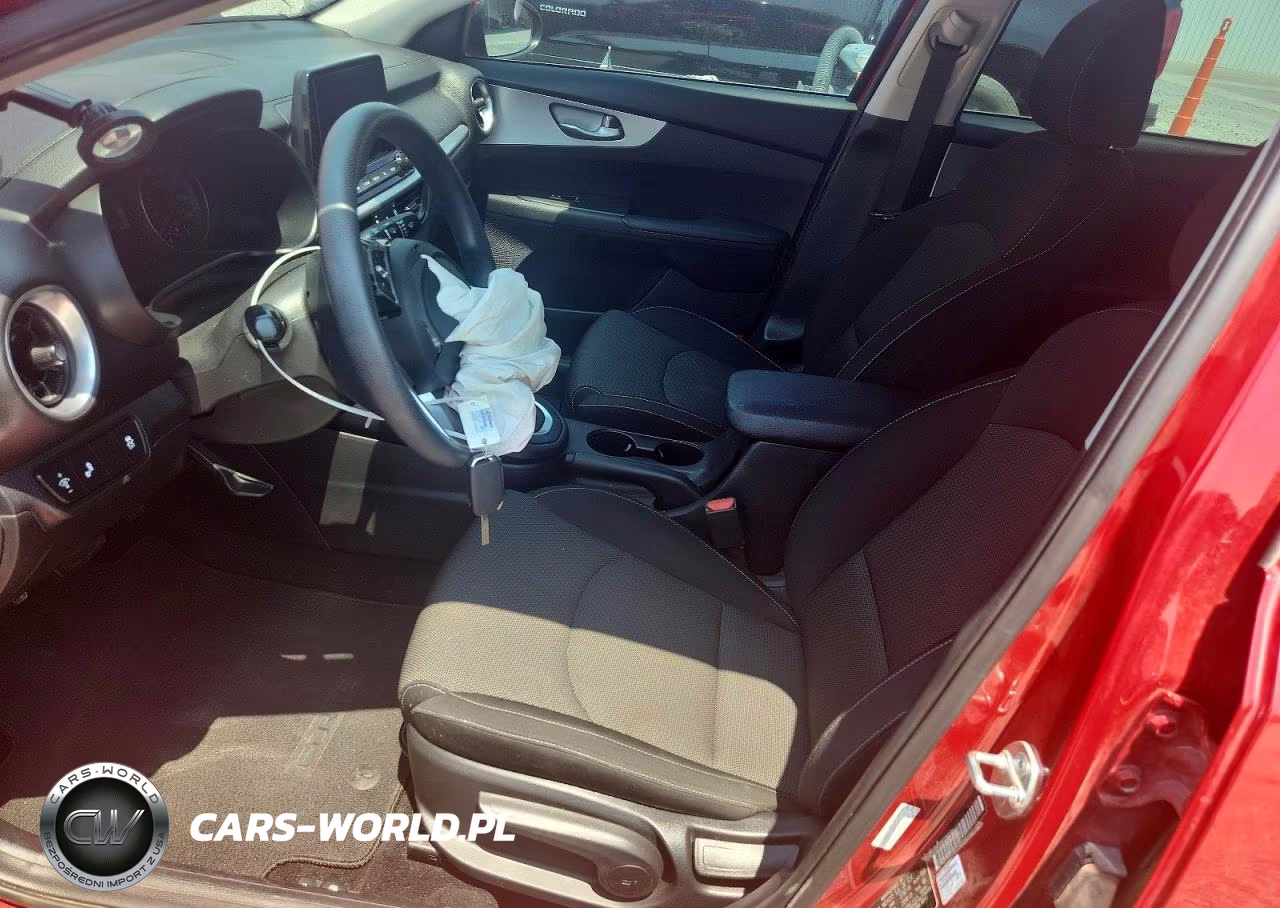 2022 Kia Forte Lxs VIN:3KPF24AD0NE428176 - 7