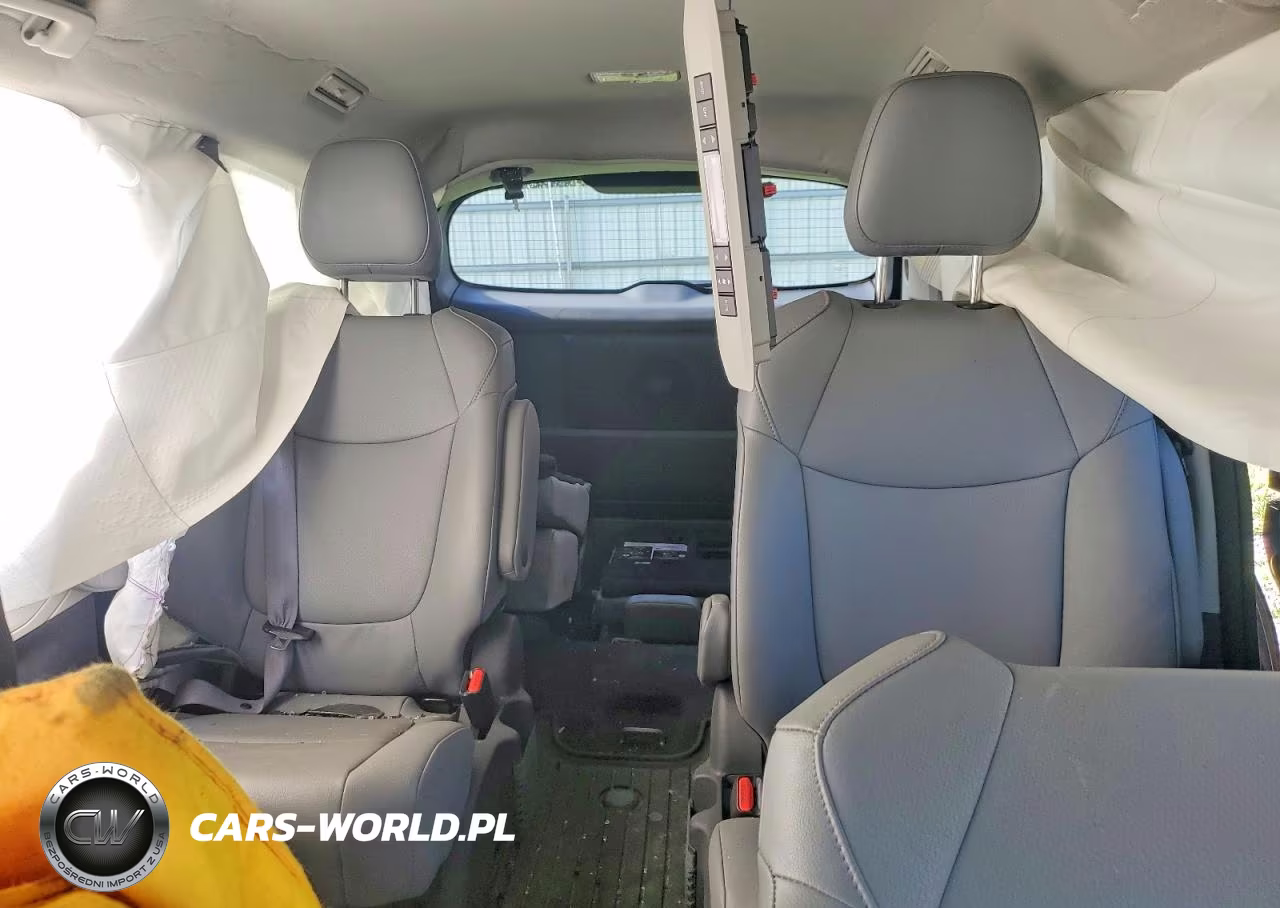 2024 Toyota Sienna Xle 7-Passenger VIN:5TDJSKFC9RS129960 - 10