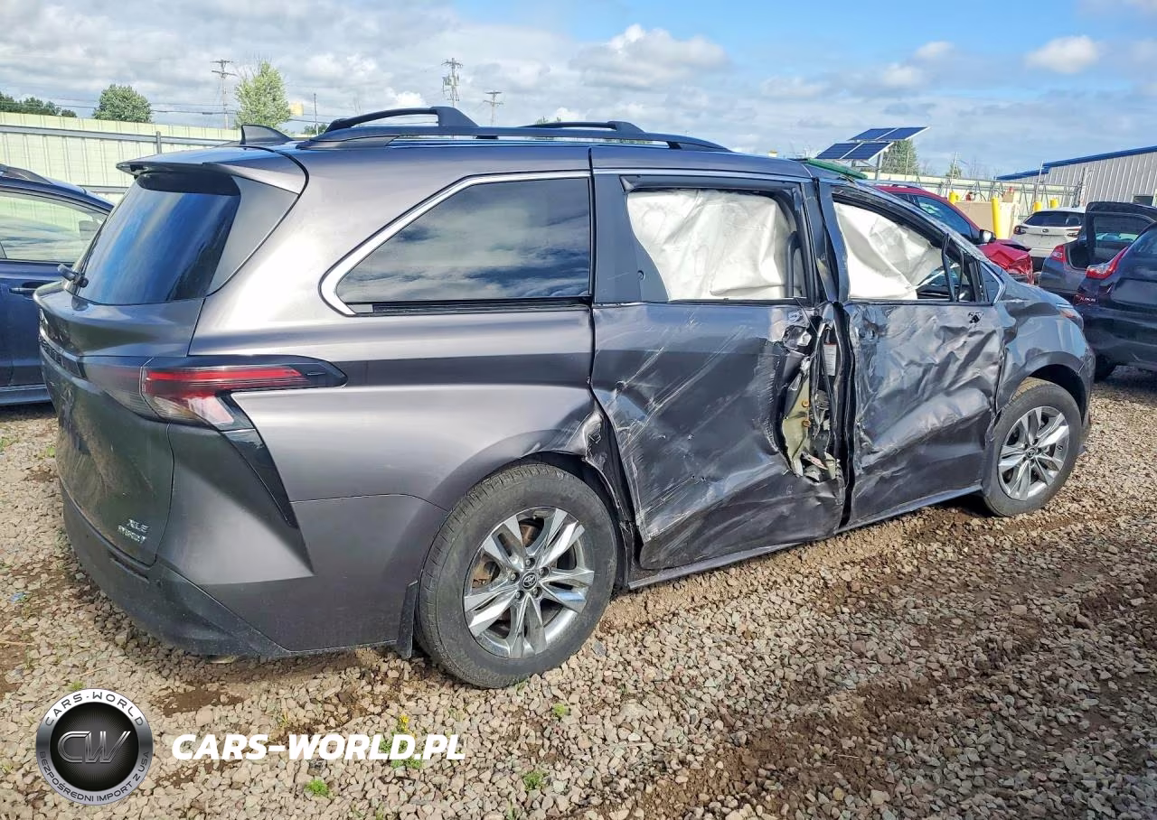 2024 Toyota Sienna Xle 7-Passenger VIN:5TDJSKFC9RS129960 - 3