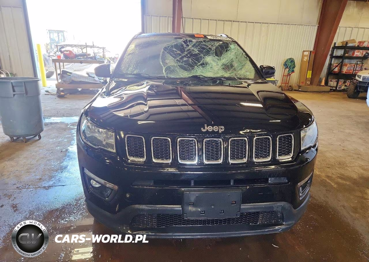 2018 Jeep Compass Latitude VIN:3C4NJDBB6JT162261 - 5