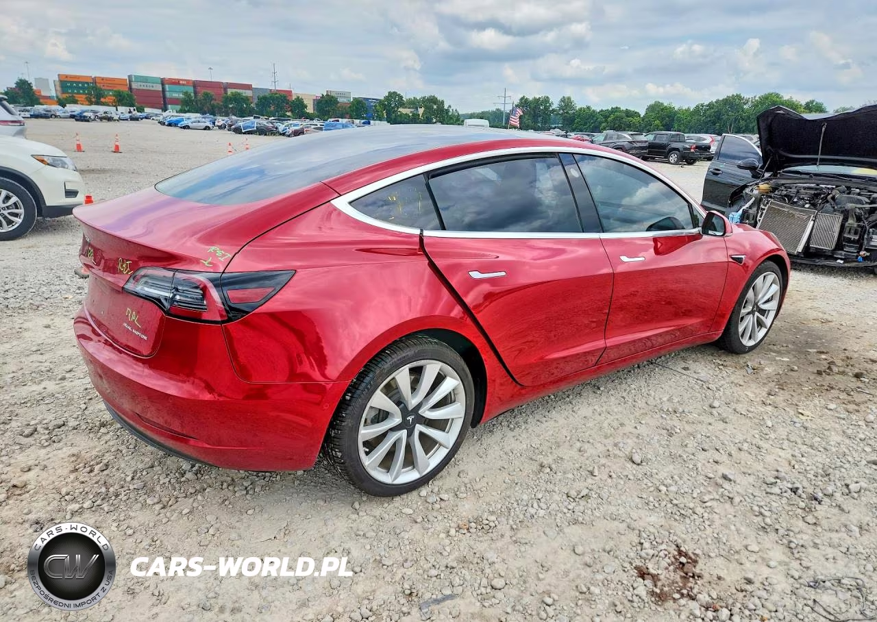 2018 Tesla Model 3 VIN:5YJ3E1EB8JF111459 - 3
