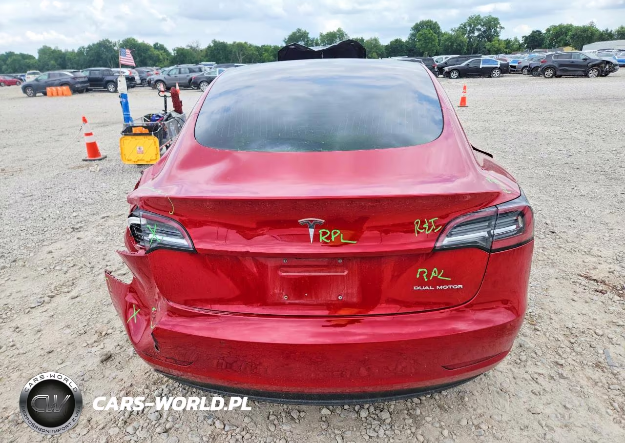 2018 Tesla Model 3 VIN:5YJ3E1EB8JF111459 - 6