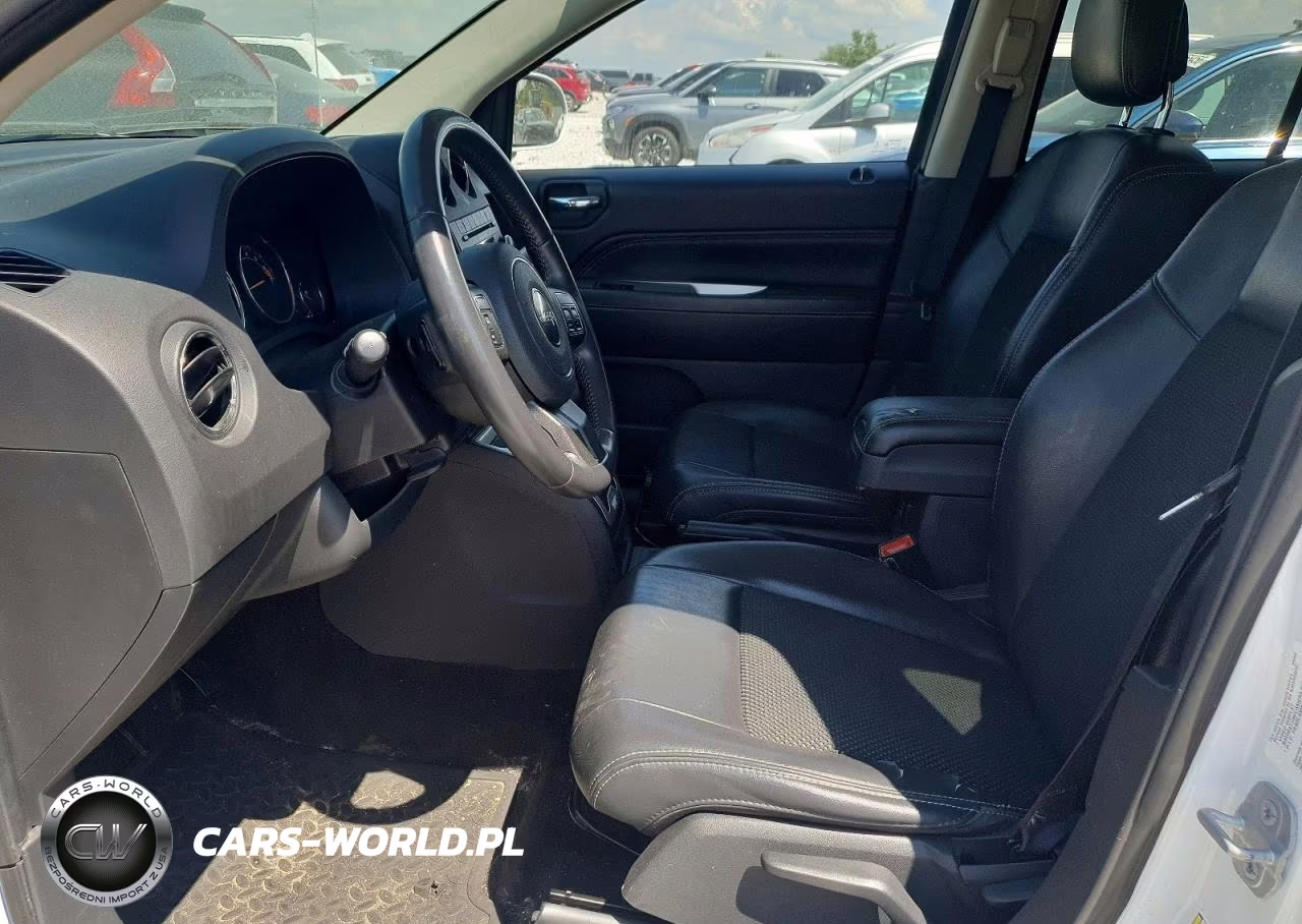 2014 Jeep Compass Latitude VIN:1C4NJDEB9ED707781 - 7