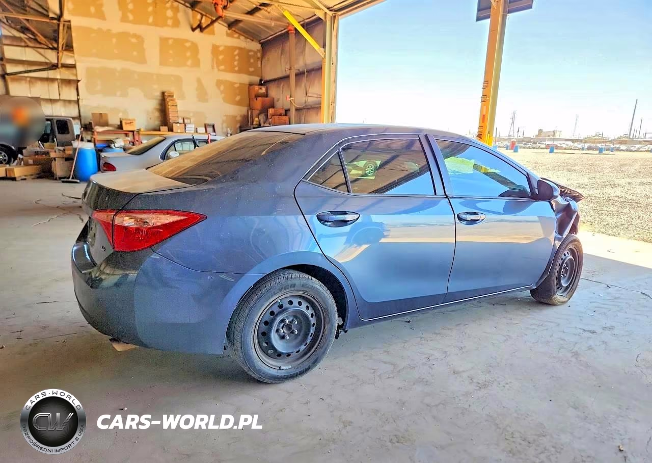 2019 Toyota Corolla Le VIN:2T1BURHE8KC166373 - 3