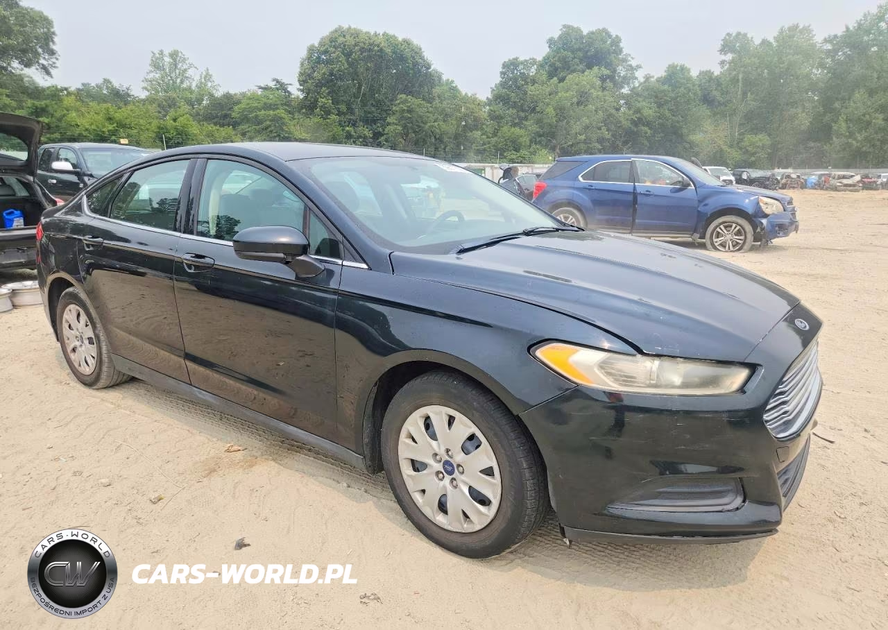 2014 Ford Fusion S VIN:3FA6P0G71ER252622 - 4