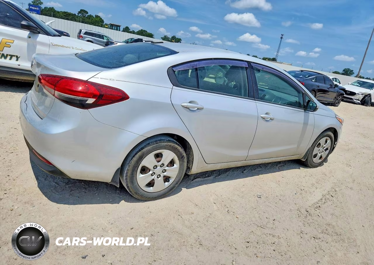 2017 Kia Forte Lx VIN:3KPFL4A72HE083535 - 3