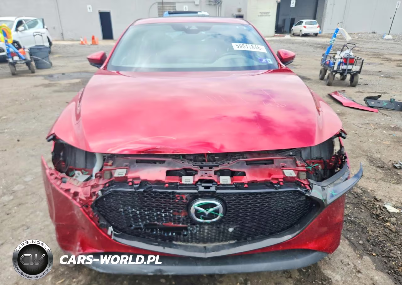 2019 Mazda 3 Premium VIN:JM1BPBNM0K1132670 - 5