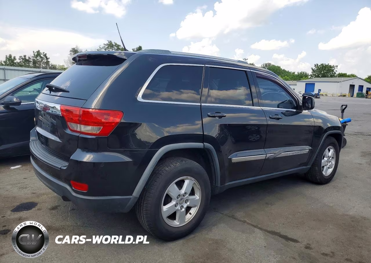 2011 Jeep Grand Cherokee Laredo VIN:1J4RR4GG4BC515389 - 3