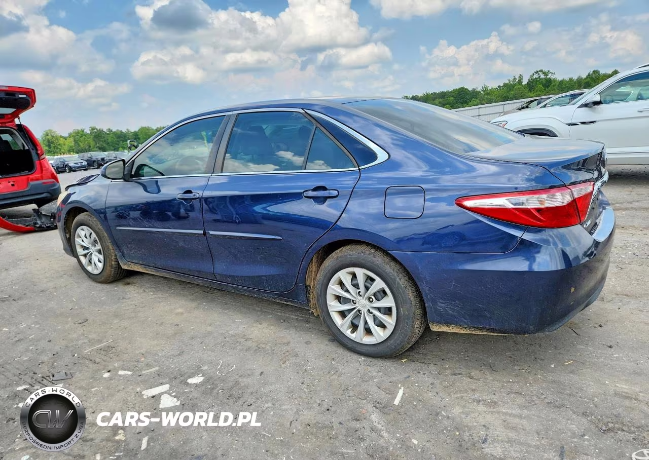 2015 Toyota Camry Le VIN:4T1BF1FK4FU988886 - 2